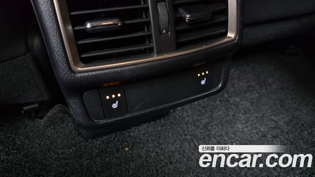 Lexus NX 2019 — photo 32