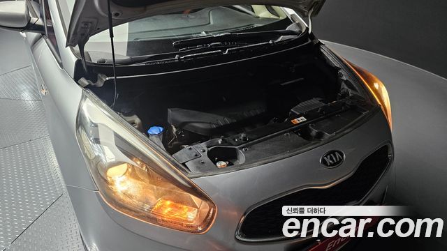 Kia Carens 2014 — photo 6