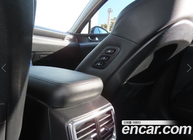 Kia K5 2023 — photo 8