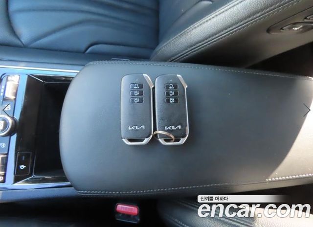 Kia K5 2023 — photo 19