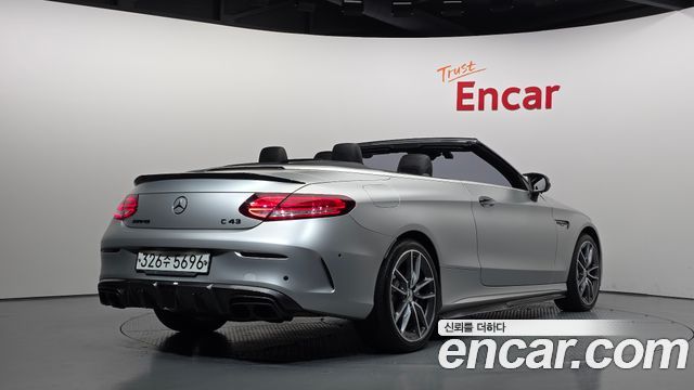 Mercedes-Benz C-Class 2019 — photo 2