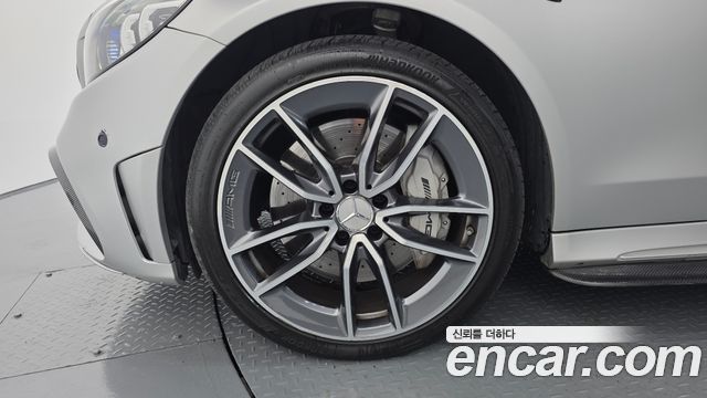 Mercedes-Benz C-Class 2019 — photo 5