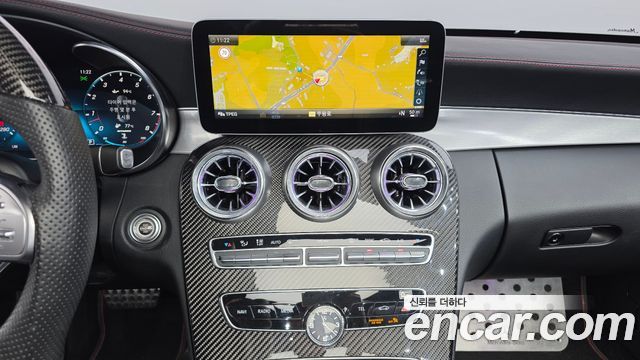 Mercedes-Benz C-Class 2019 — photo 14