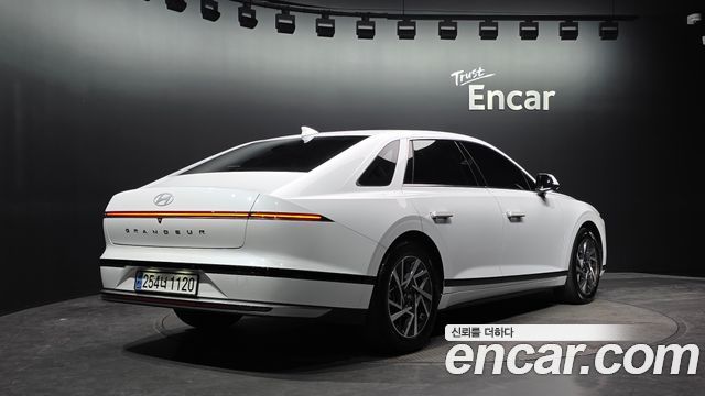 Hyundai Grandeur 2023 — photo 2
