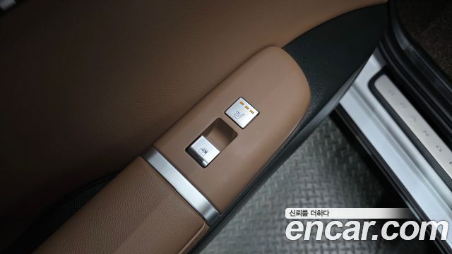 Hyundai Grandeur 2023 — photo 25