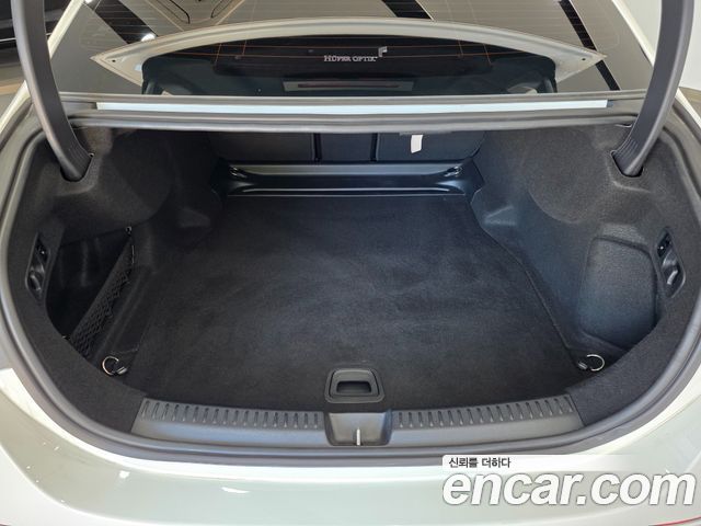 Mercedes-Benz E-Class 2024 — photo 19