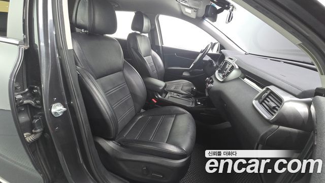 Kia Sorento 2015 — photo 16