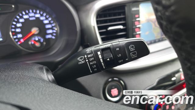 Kia Sorento 2015 — photo 28