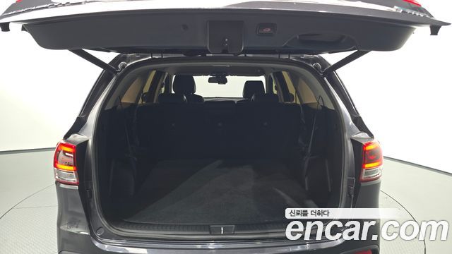Kia Sorento 2015 — photo 31