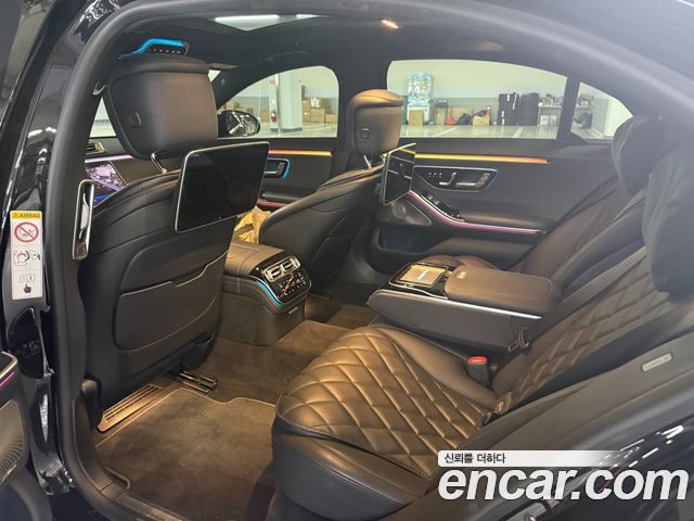 Mercedes-Benz S-Class 2022 — photo 10