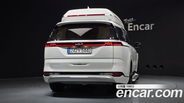 Kia Canival 2022 — photo 4