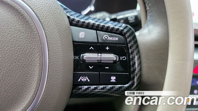 Kia Canival 2022 — photo 24