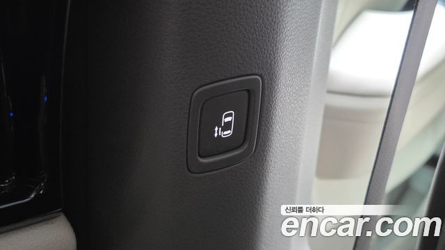 Kia Canival 2022 — photo 26