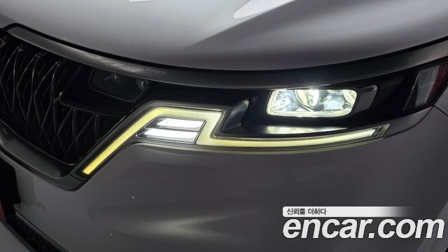 Kia Canival 2022 — photo 8