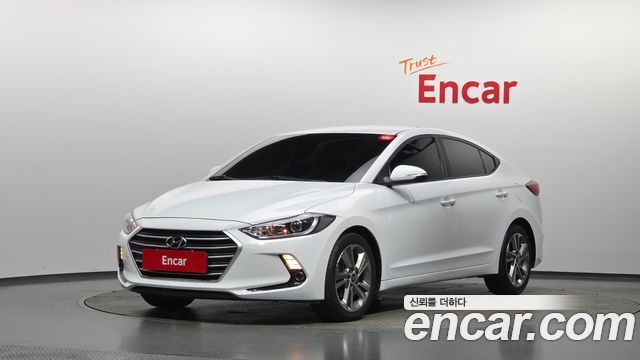 Hyundai AVANTE 2018 — photo 1