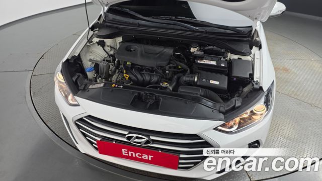 Hyundai AVANTE 2018 — photo 6