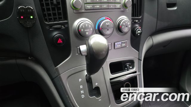 Hyundai Starex 2014 — photo 9