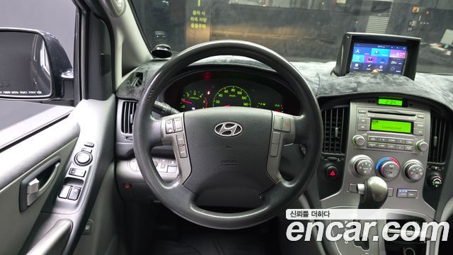 Hyundai Starex 2014 — photo 13