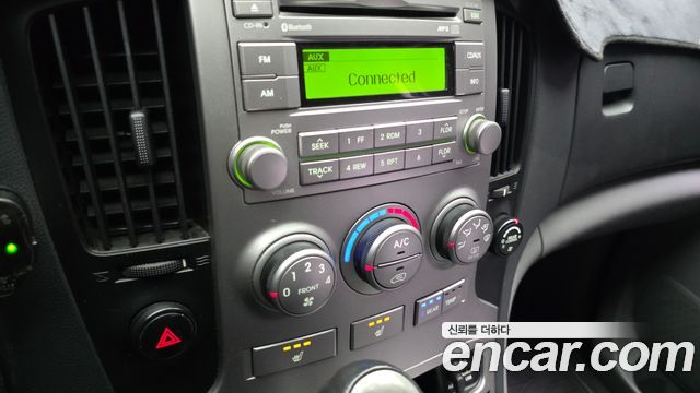 Hyundai Starex 2014 — photo 17