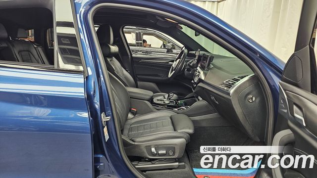 BMW X4 2022 — photo 11