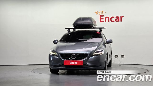 Volvo V40 2018 — photo 3