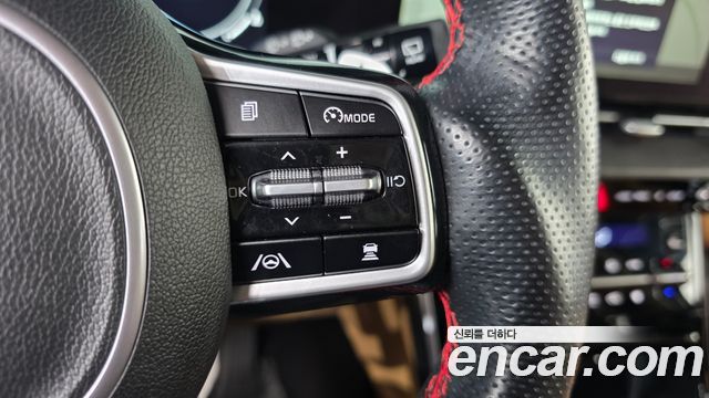 Kia Canival 2022 — photo 24