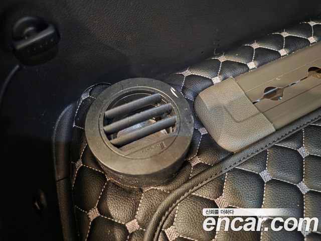 Kia Canival 2022 — photo 37