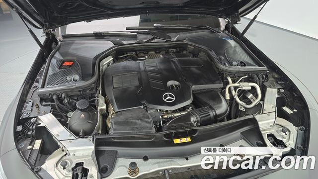 Mercedes-Benz CLS-Class 2020 — photo 6
