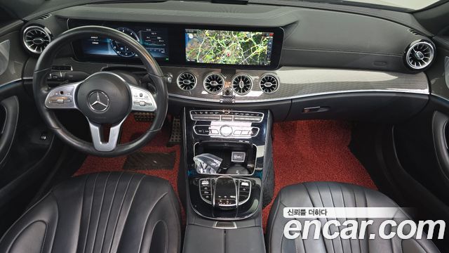 Mercedes-Benz CLS-Class 2020 — photo 10