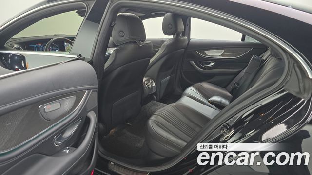 Mercedes-Benz CLS-Class 2020 — photo 18