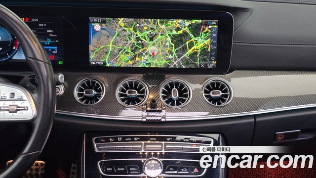 Mercedes-Benz CLS-Class 2020 — photo 19