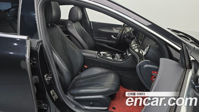 Mercedes-Benz CLS-Class 2020 — photo 16