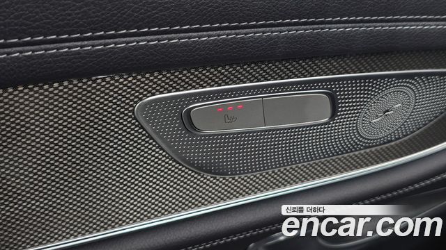 Mercedes-Benz CLS-Class 2020 — photo 30