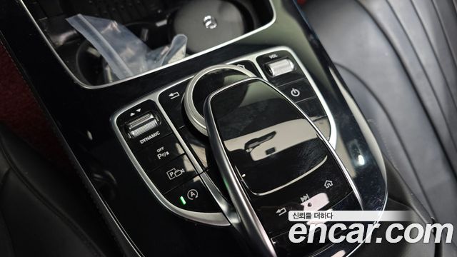 Mercedes-Benz CLS-Class 2020 — photo 34