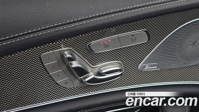 Mercedes-Benz CLS-Class 2020 — photo 35