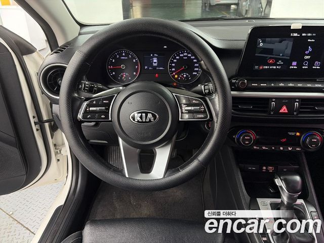 Kia K3 2019 — photo 9
