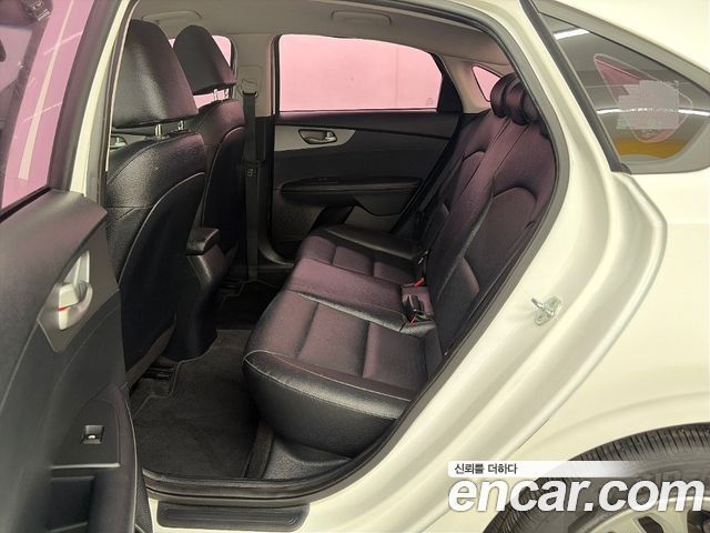 Kia K3 2019 — photo 12