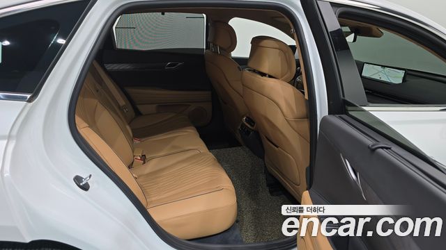 Genesis G80 2022 — photo 11