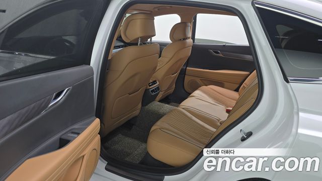 Genesis G80 2022 — photo 12