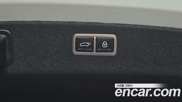 Genesis G80 2022 — photo 18