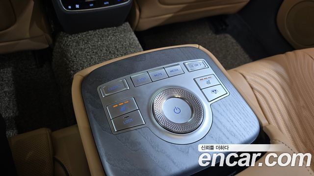 Genesis G80 2022 — photo 20