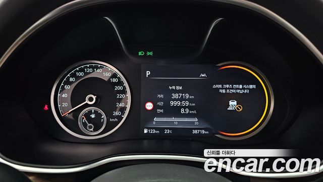 Genesis G80 2022 — photo 11