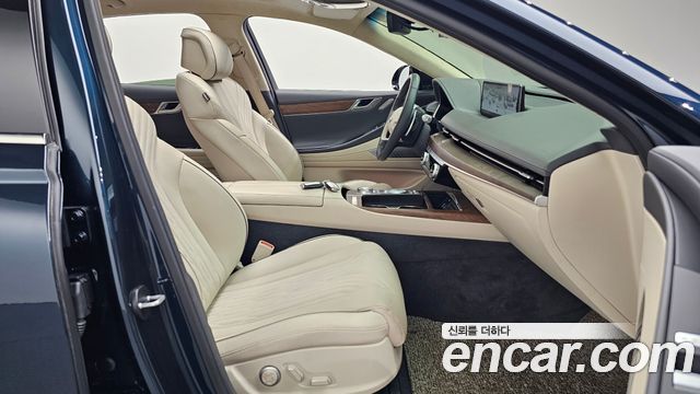 Genesis G80 2022 — photo 17