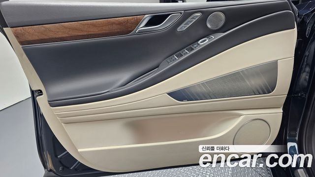 Genesis G80 2022 — photo 14