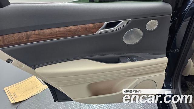 Genesis G80 2022 — photo 15