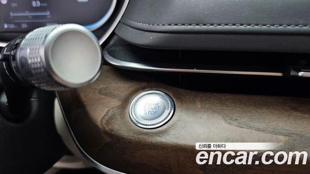 Genesis G80 2022 — photo 30