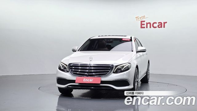 Mercedes-Benz E-Class 2018 — photo 3