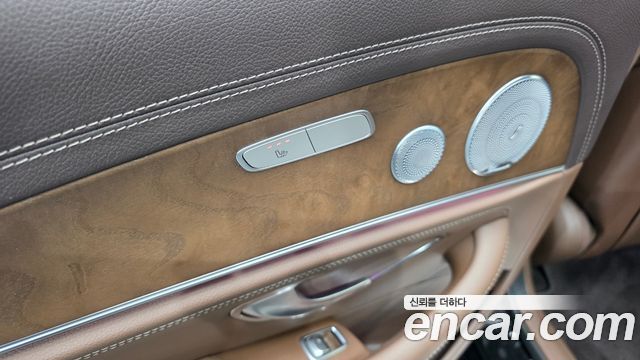 Mercedes-Benz E-Class 2018 — photo 29