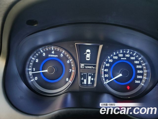 Hyundai Grandeur 2013 — photo 6