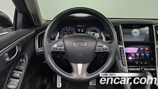 Infiniti Q50 2016 — photo 19
